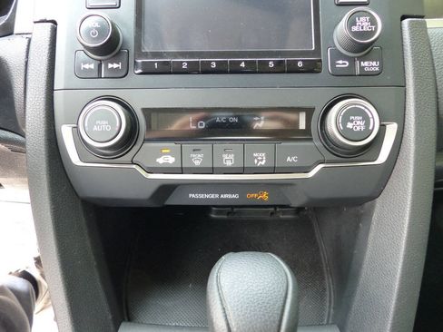 Used 2020 Honda Civic LX image 28