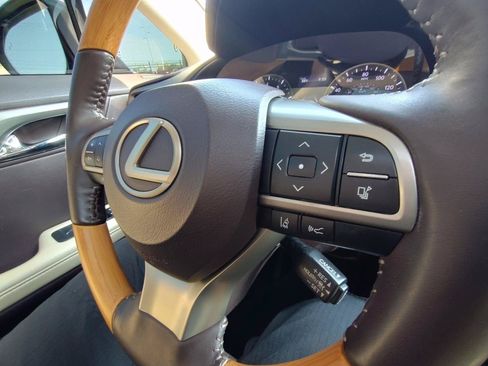 Used 2018 Lexus RX 350 AWD w/ Premium Package image 19