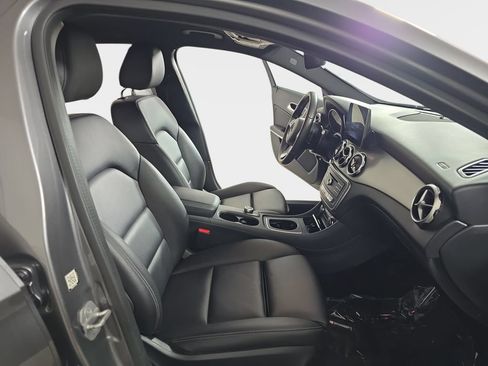 Used 2018 Mercedes-Benz GLA 250 image 10