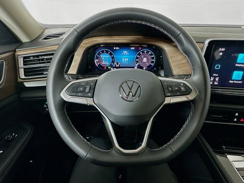 New 2026 Volkswagen Atlas SE image 11