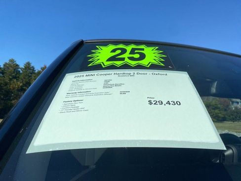Used 2025 MINI Cooper 2-Door Hardtop FWD image 17