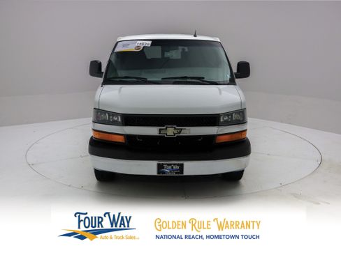 Used 2015 Chevrolet Express 3500 LT w/ LT Preferred Equipment Group RWD image 9
