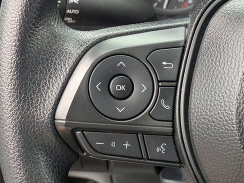 Used 2025 Toyota Corolla LE image 20
