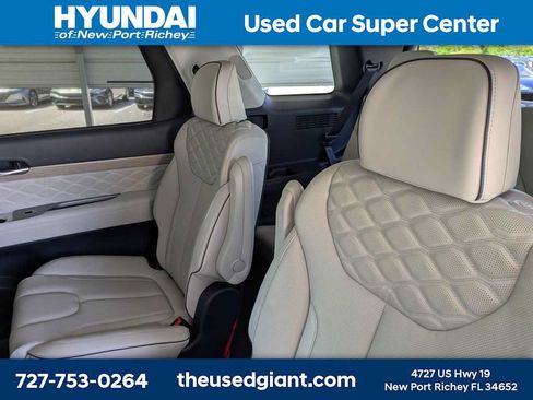Certified 2022 Hyundai Palisade Calligraphy w/ Winter Package AWD/4WD image 20