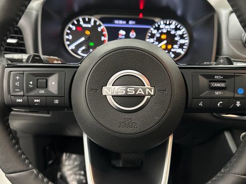 Used 2023 Nissan Rogue SV w/ SV Premium B Package AWD/4WD image 16