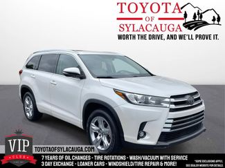 Used 2019 Toyota Highlander Limited image 1