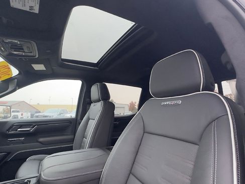 New 2026 GMC Sierra 1500 AT4X image 17