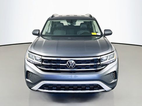Used 2021 Volkswagen Atlas SE image 2