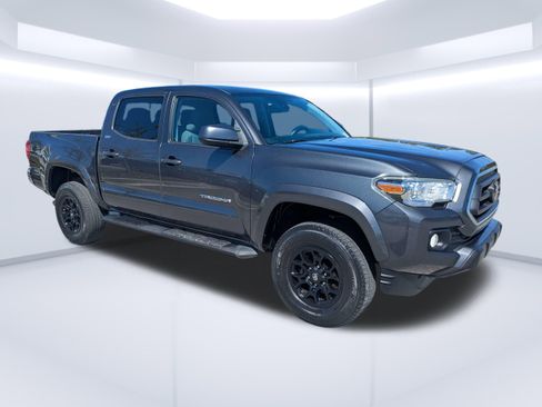 Used 2020 Toyota Tacoma SR5 image 1
