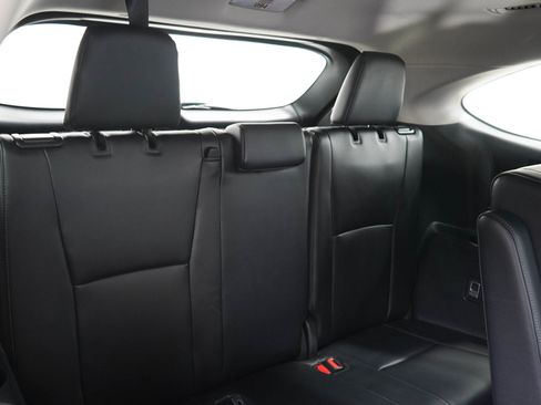 Used 2024 Toyota Highlander Limited AWD/4WD image 13