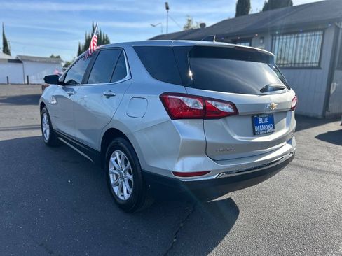 Used 2021 Chevrolet Equinox LT FWD image 4