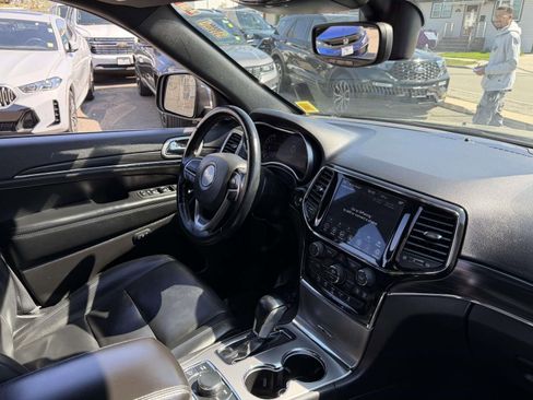 Used 2021 Jeep Grand Cherokee Limited w/ Premium Lighting Group AWD/4WD image 14