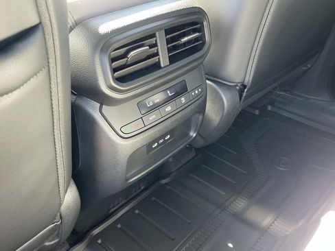 New 2025 Honda Pilot EX-L image 11