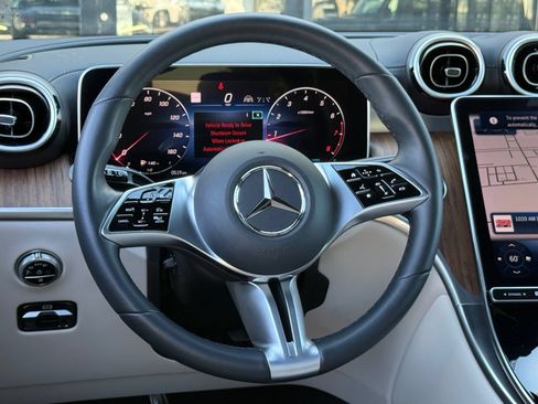 Used 2024 Mercedes-Benz GLC 300 image 40