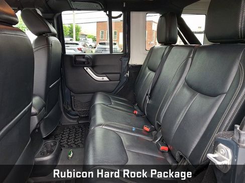 Used 2016 Jeep Wrangler Unlimited Rubicon AWD/4WD image 13