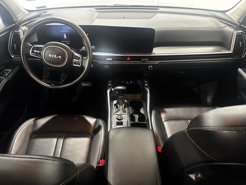 Used 2024 Kia Sorento S FWD image 30