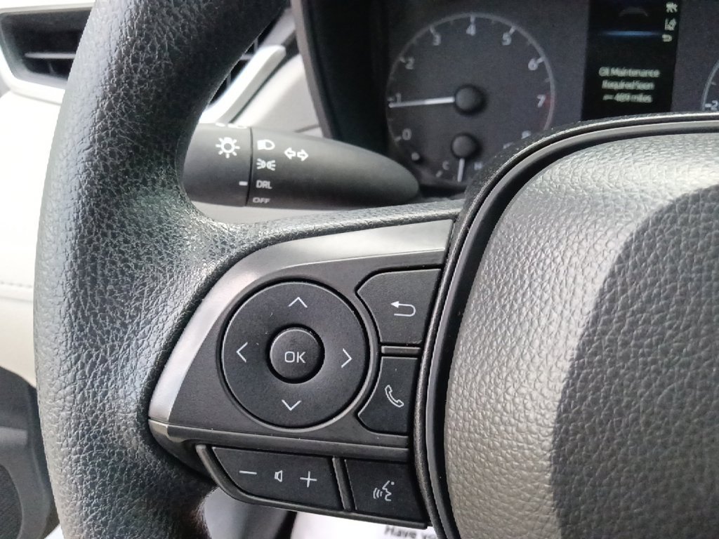 Used 2025 Toyota Corolla Cross L FWD image 18