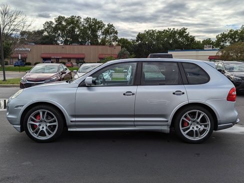Used 2009 Porsche Cayenne GTS image 6