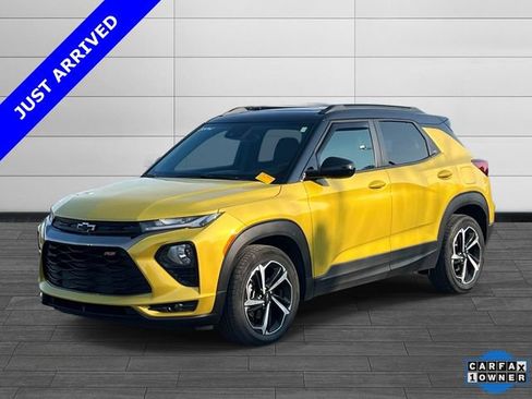 Used 2023 Chevrolet TrailBlazer RS w/ Sun and Liftgate Package FWD image 7