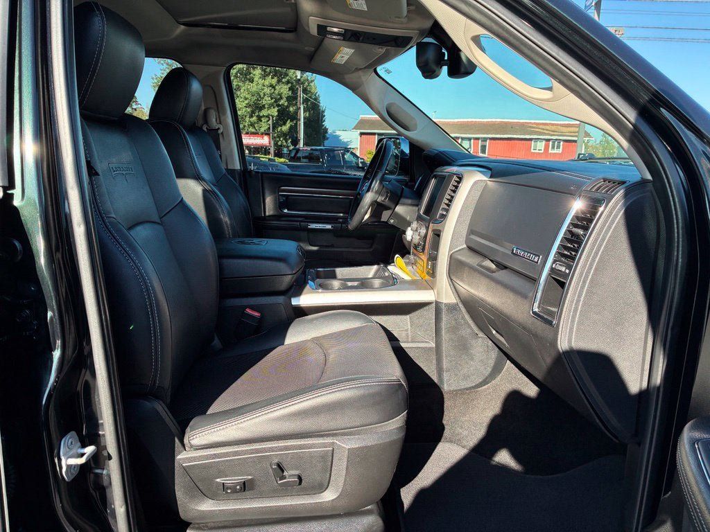 Used 2017 RAM 1500 Laramie w/ Convenience Group AWD/4WD image 12
