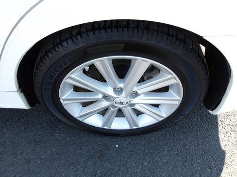 Used 2013 Toyota Camry XLE w/ Leather Pkg FWD image 25