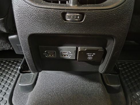 Used 2022 Jeep Cherokee Trailhawk w/ Trailer Tow Group image 29