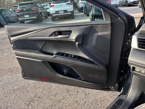 Used 2025 Toyota Camry SE image 20