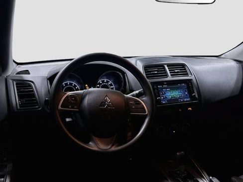 Used 2020 Mitsubishi Outlander Sport ES FWD image 17