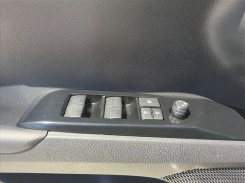 Used 2025 Toyota Camry LE FWD image 28
