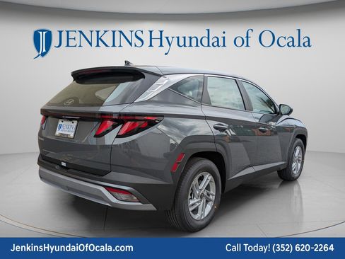 New 2026 Hyundai Tucson SE image 3