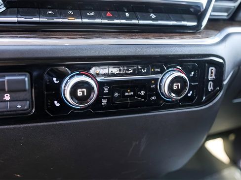 Used 2024 GMC Sierra 1500 SLE image 22