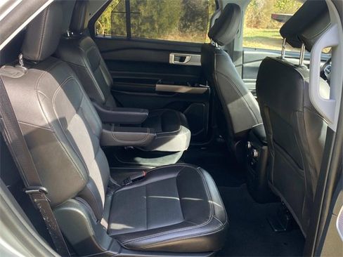 Used 2023 Ford Explorer Limited w/ Equipment Group 301A image 34