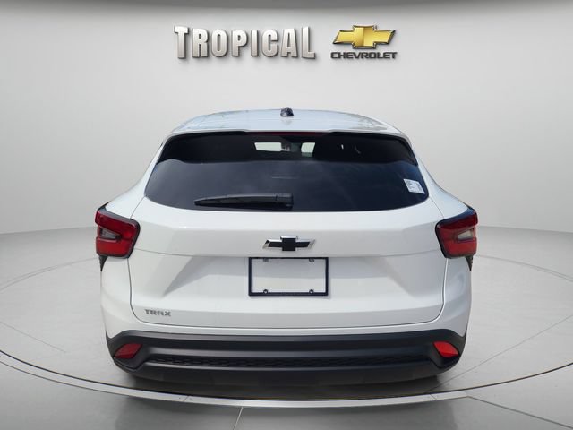 New 2026 Chevrolet Trax LS FWD image 4