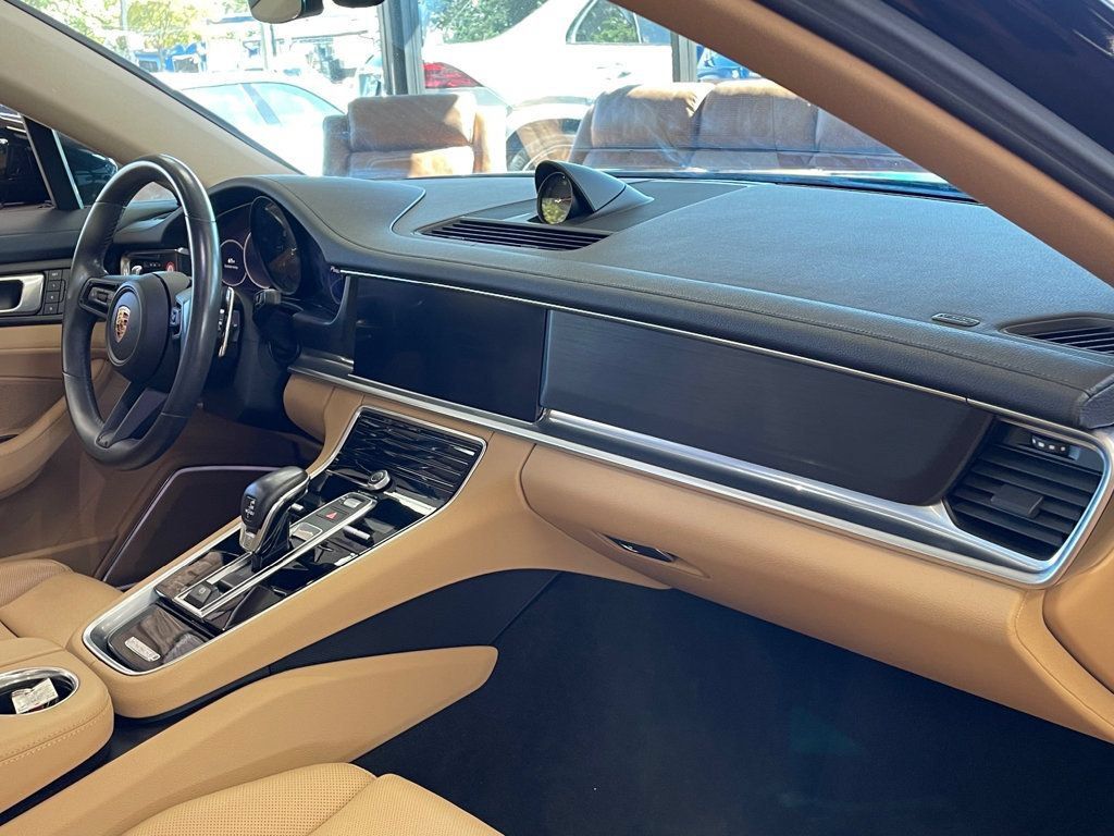 Used 2023 Porsche Panamera 4 Platinum Edition AWD/4WD image 25