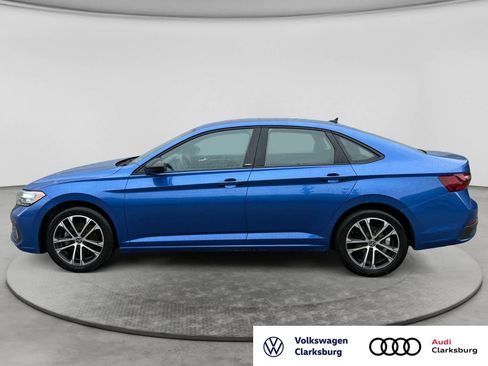 Used 2024 Volkswagen Jetta Sport FWD image 8