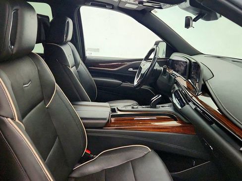Used 2021 Cadillac Escalade ESV Premium Luxury w/ Driver Assist Tech Package image 25