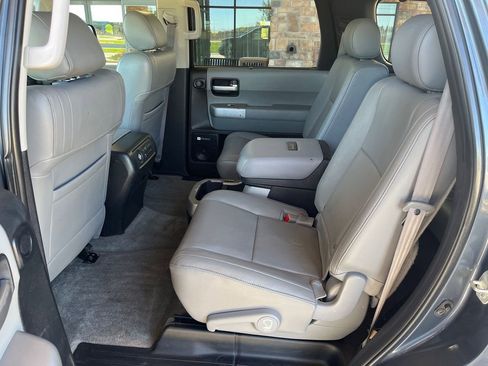 Used 2008 Toyota Sequoia Platinum image 15