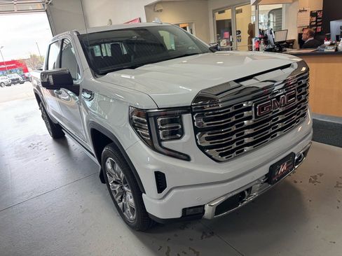 New 2026 GMC Sierra 1500 Denali w/ Denali Reserve Package image 3