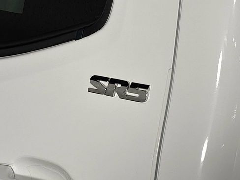 Used 2020 Toyota Tacoma SR5 AWD/4WD image 22