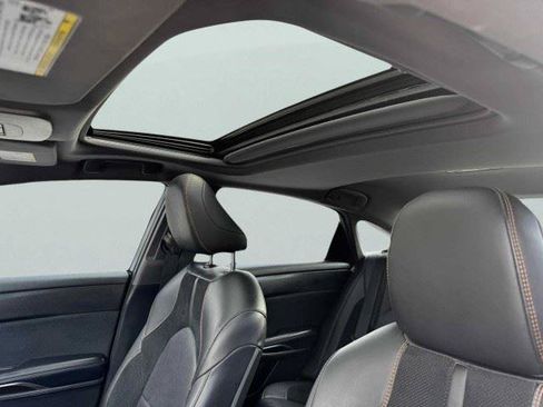 Used 2019 Toyota Avalon XSE FWD image 21