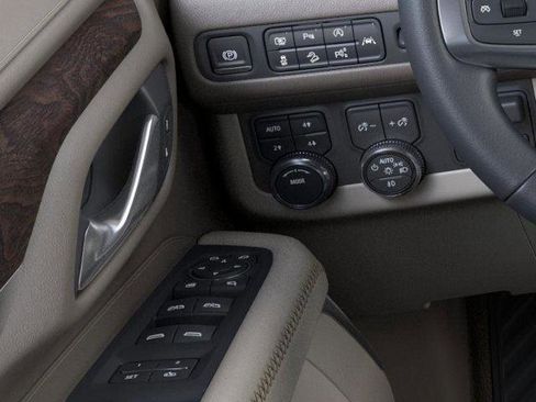 New 2024 GMC Yukon XL Denali w/ Advanced Technology Package image 22