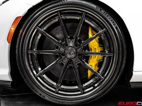 Used 2021 Ferrari 812 GTS image 26