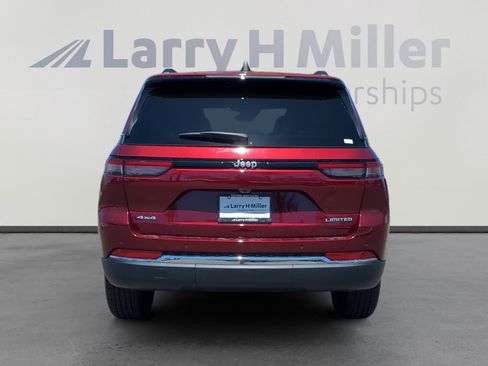 New 2025 Jeep Grand Cherokee Limited image 4