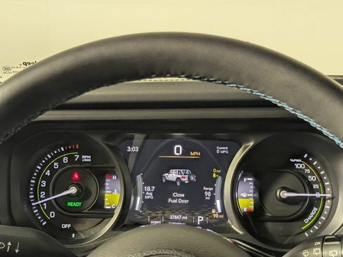 Used 2024 Jeep Wrangler High Altitude AWD/4WD image 20