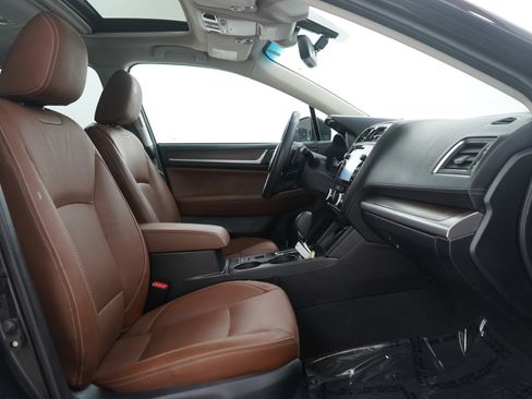 Used 2019 Subaru Outback 3.6R Touring w/ Popular Package #3A image 13