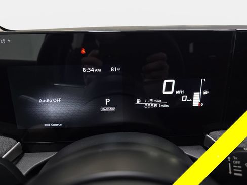Used 2025 Nissan Kicks SV AWD/4WD image 19