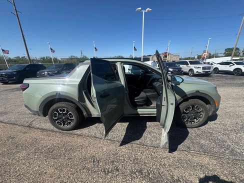 Used 2024 Hyundai Santa Cruz SEL w/ Activity Package image 8