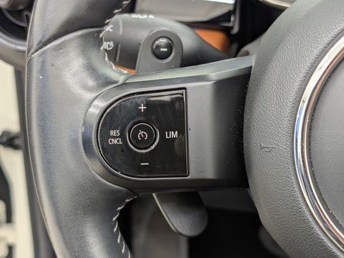 Used 2022 MINI Cooper S image 16