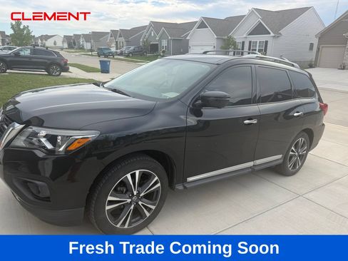 Used 2020 Nissan Pathfinder Platinum AWD/4WD image 1
