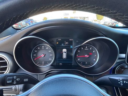 Used 2020 Mercedes-Benz GLC 300 4MATIC image 26